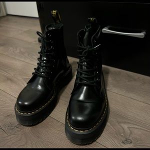 Jadon Boots Dr. Martens
